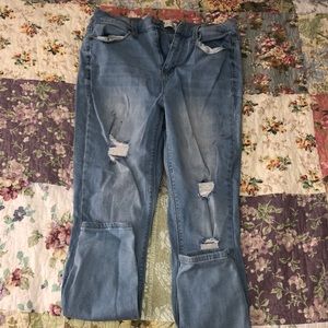 used women’s jeans. high-rise jegging.